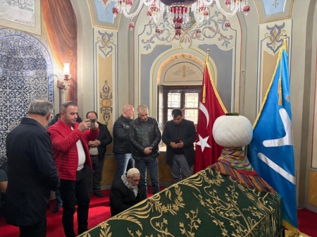 Bem-Bir-Sen Van Şube Başkanımız Bilecik’te Ertuğrul Gazi Türbesi’ni Ziyaret Etti
