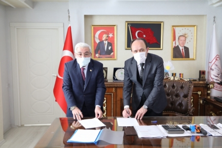 Bem-Bir-Sen Van Şubesi ile Başkale Belediyesi arasında Sosyal Denge Sözleşmesi imzalandı.