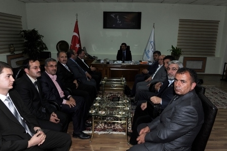 Van Memur-Sen Olarak Van Valisi Sn Aydın Doğan NEZİH beyi ziyaret ettilk.