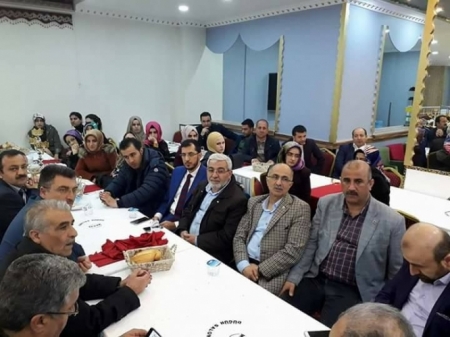 Memur-Sen'e Davet, Tercih Evet' programı için Van Erciş'te yapıldı.
