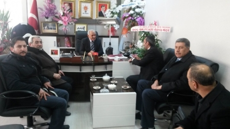 Bem-Bir-Sen Van Şube yönetimi 1. Olağan Genel Kurulda yeniden AK Parti Tuşba İlçe Başkanlığına seçilen Nayif Şabu'yu ziyaret etti.