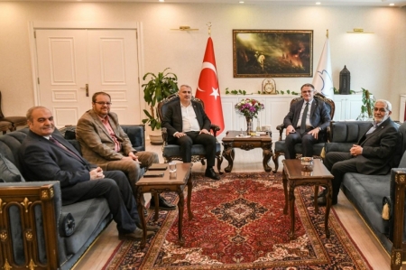 Genel Başkan Yardımcımız Ahmet Temel Şube Başkanımız Harun Altın ile Van Valisi Ozan Balcı’yı makamında ziyaret ederek, istişareler gerçekleştirdi.
